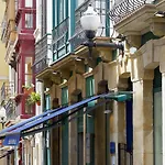Santa Rosa, Blue Отель Хихон