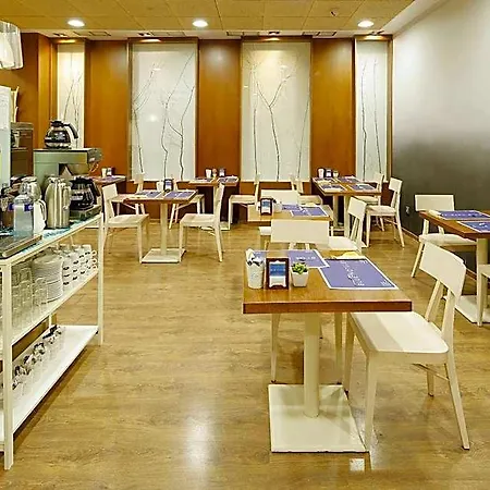 Santa Rosa, Blue Hotel 3*