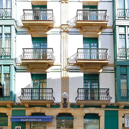Santa Rosa, Blue Отель Хихон