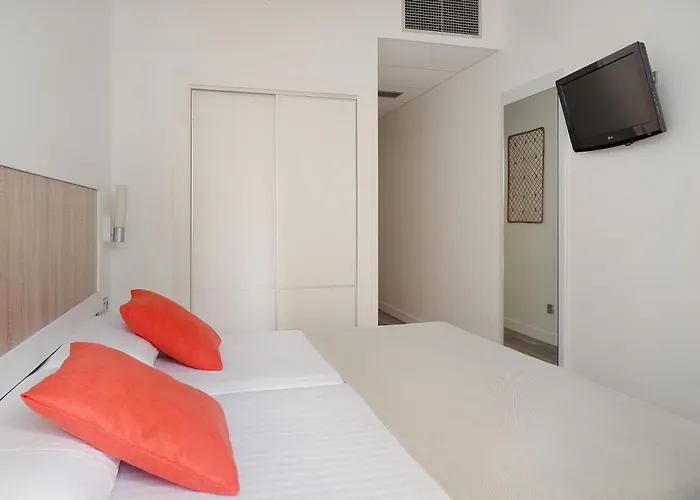 Hotel Santa Rosa, Blue Gijón