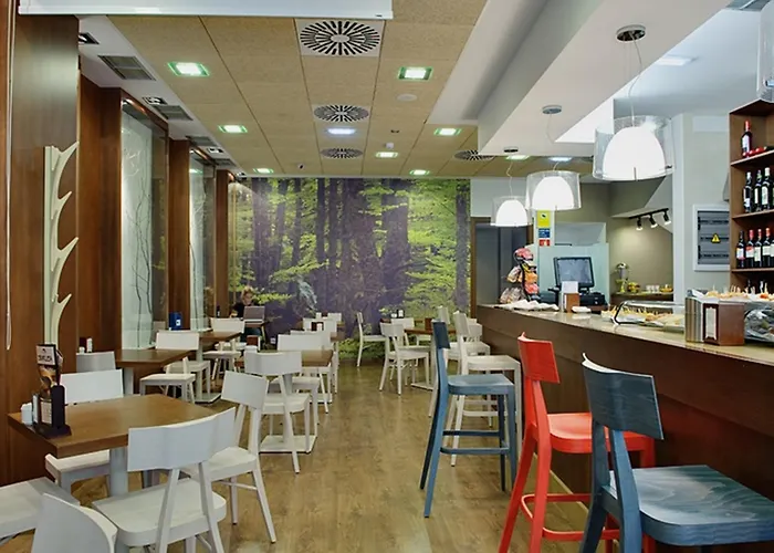 Santa Rosa, Blue Hotel Gijón