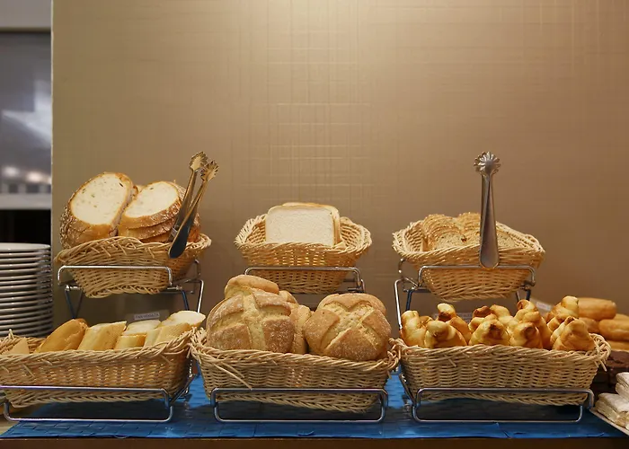 Santa Rosa, Blue Hotel