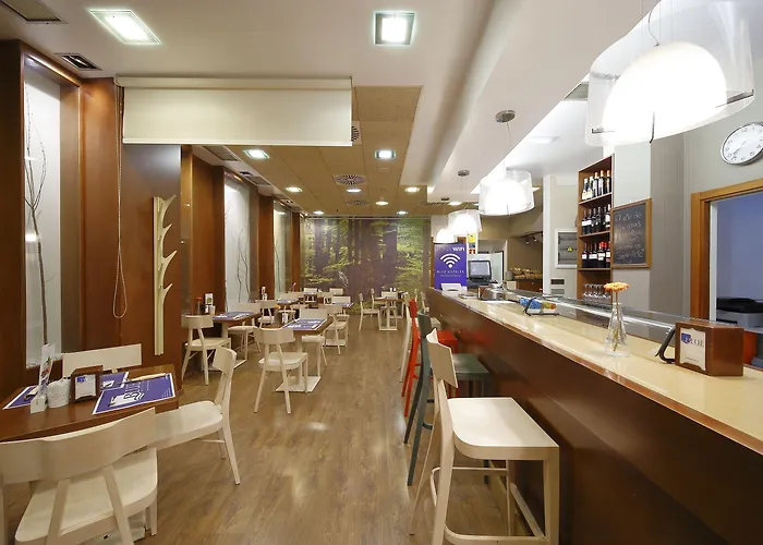 Santa Rosa, Blue Hotel 3*