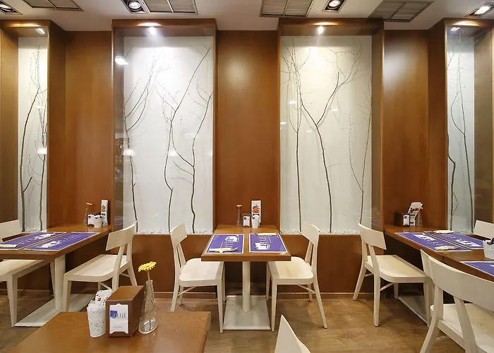 Santa Rosa, Blue Hotel Gijón